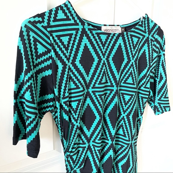 Veronica M Geometric Diamond Print Green and Black Ruched Dress - Picture 3 of 8